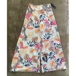 (NWT) Views of Vacation Palazzo Pants
